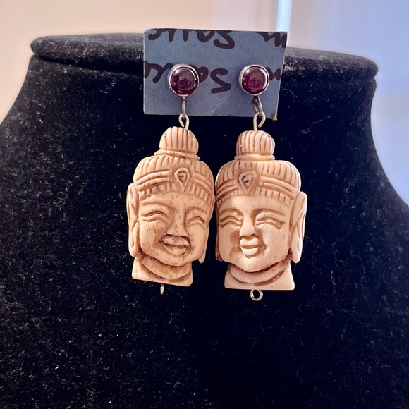 Handmade dangle earings. One of a kind. - Picture 2 of 4